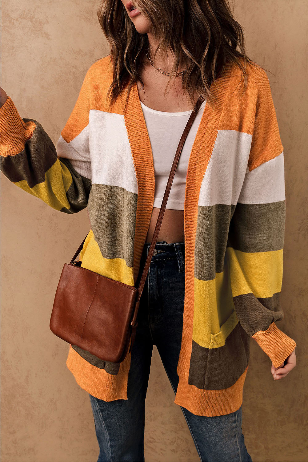 Cardigan color block ouvert avec poches sur le devant