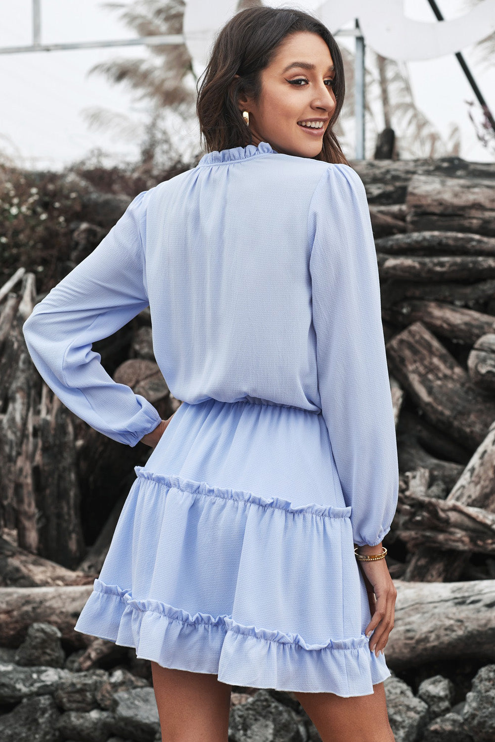 Robe Bleu Courte Manches Longues a Volants Col en V